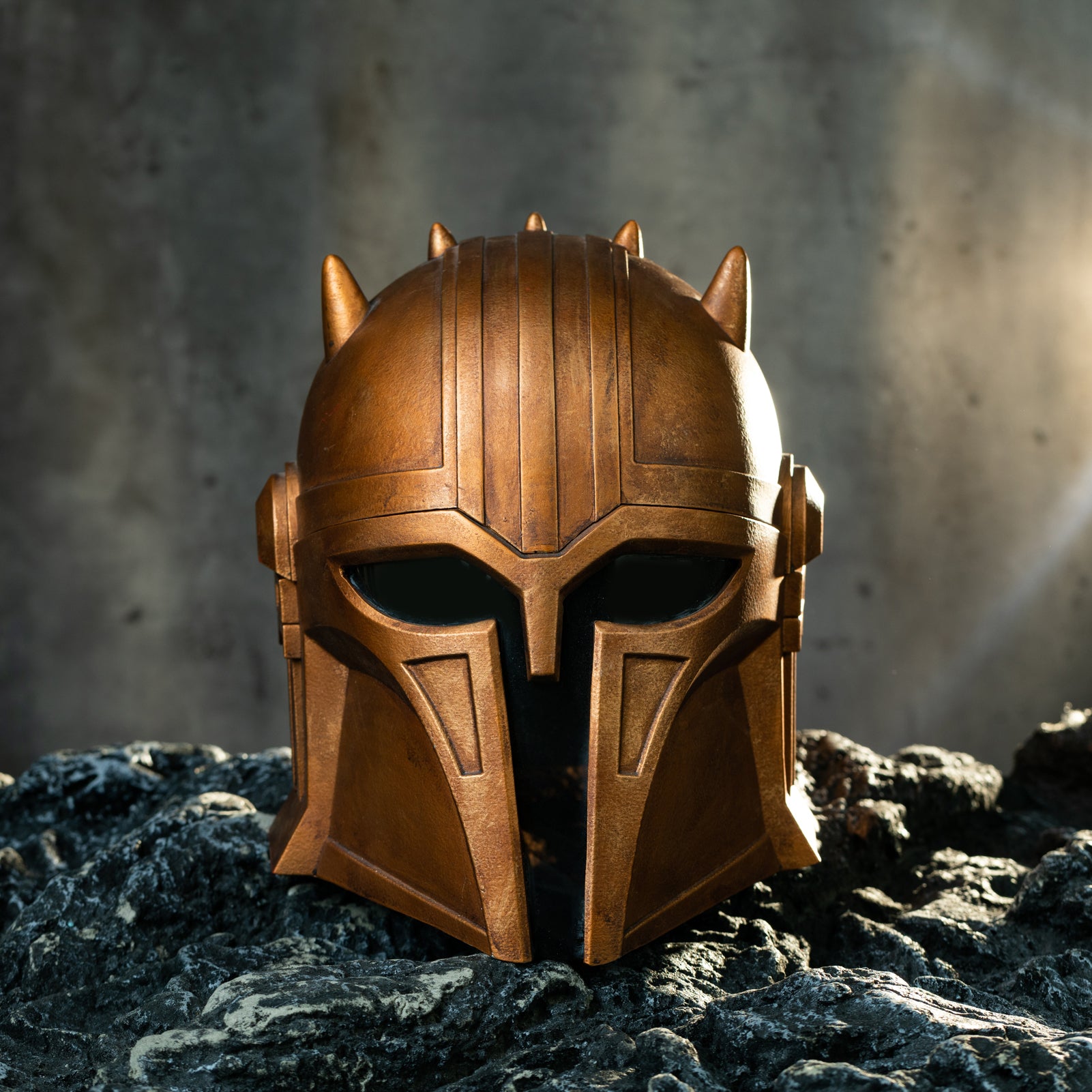 Mandalorian Blacksmith Helmet - Star Wars Replica