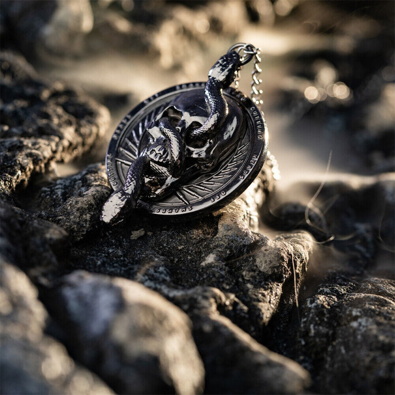 【New Arrival】Xcoser Call of Duty: Modern Warfare MW3 ASDA Snakes and Skulls Weapon Necklace
