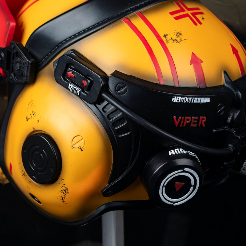 【New Arrival】Xcoser Titanfall 2 Viper Valkyrie Damaged Helmet Cosplay Props Resin Replicas